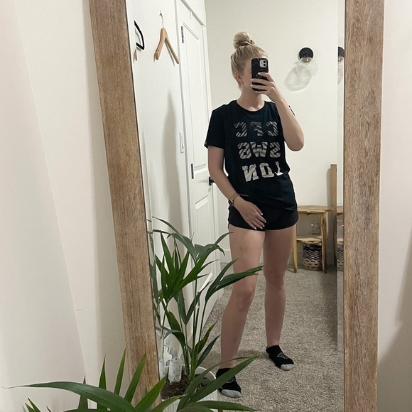 ADIDAS Chelsea FC Graphic Tee - Picture 3 of 4